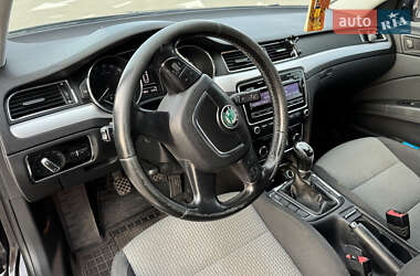 Лифтбек Skoda Superb 2011 в Червонограде