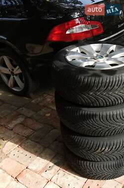 Лифтбек Skoda Superb 2012 в 