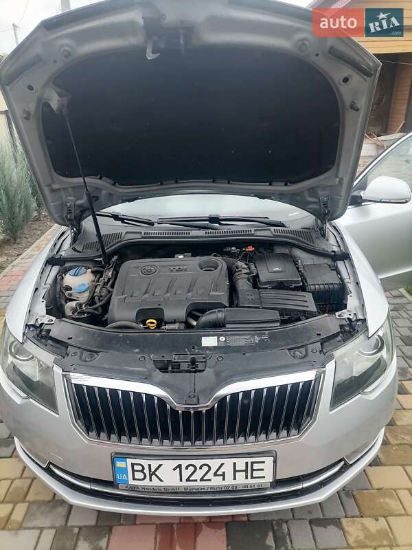 Универсал Skoda Superb 2014 в Заречном