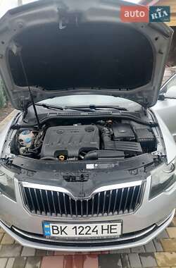 Универсал Skoda Superb 2014 в Заречном