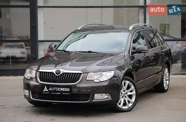 Skoda Superb 2011