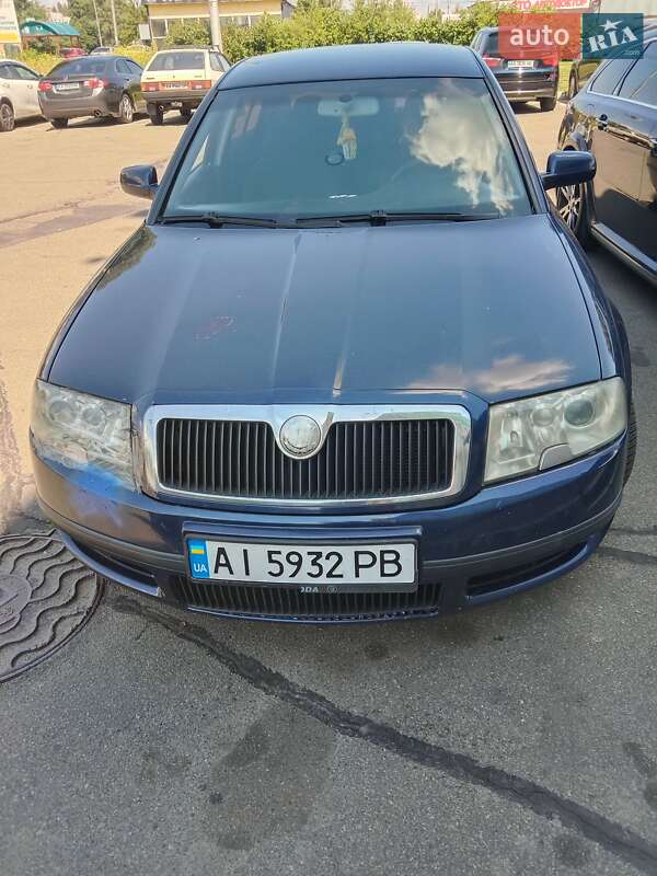 Лифтбек Skoda Superb 2003 в Киеве