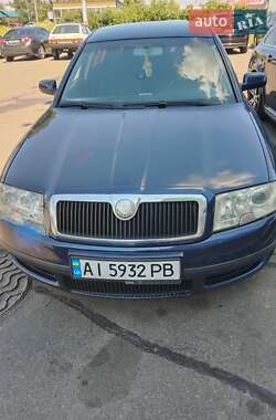 Лифтбек Skoda Superb 2003 в 