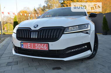 Лифтбек Skoda Superb 2021 в Дрогобыче