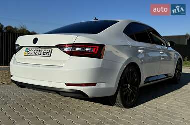 Лифтбек Skoda Superb 2015 в Стрые