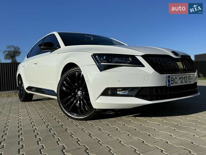 Лифтбек Skoda Superb 2015 в Стрые