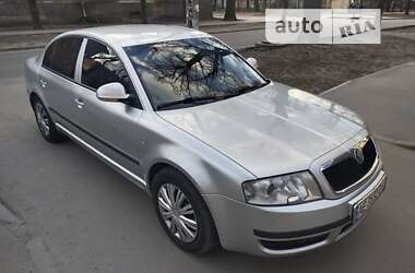 Лифтбек Skoda Superb 2008 в Днепре