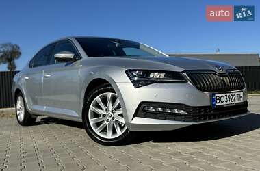 Ліфтбек Skoda Superb 2020 в Стрию