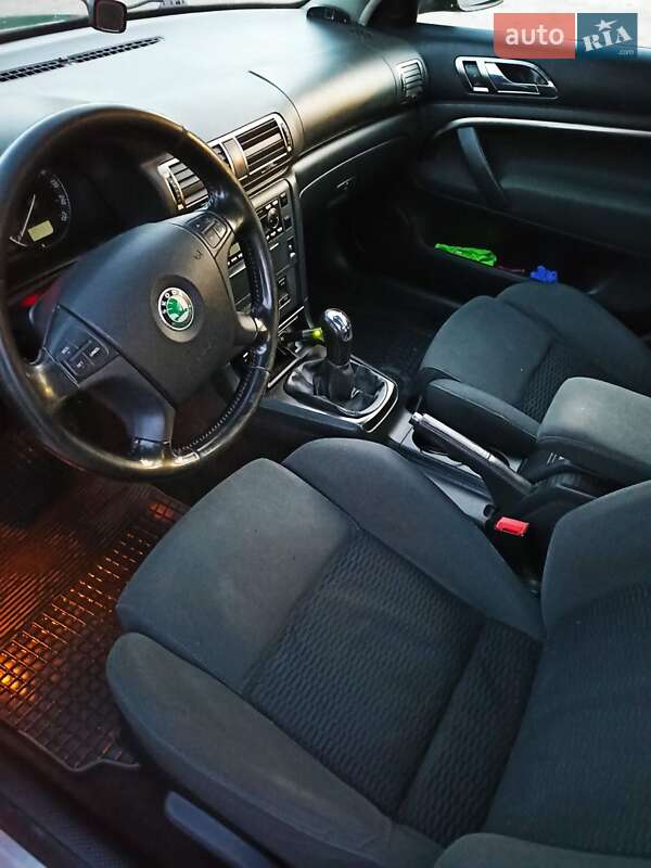 Skoda Superb 2007