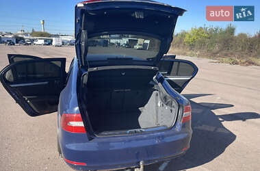 Лифтбек Skoda Superb 2014 в 