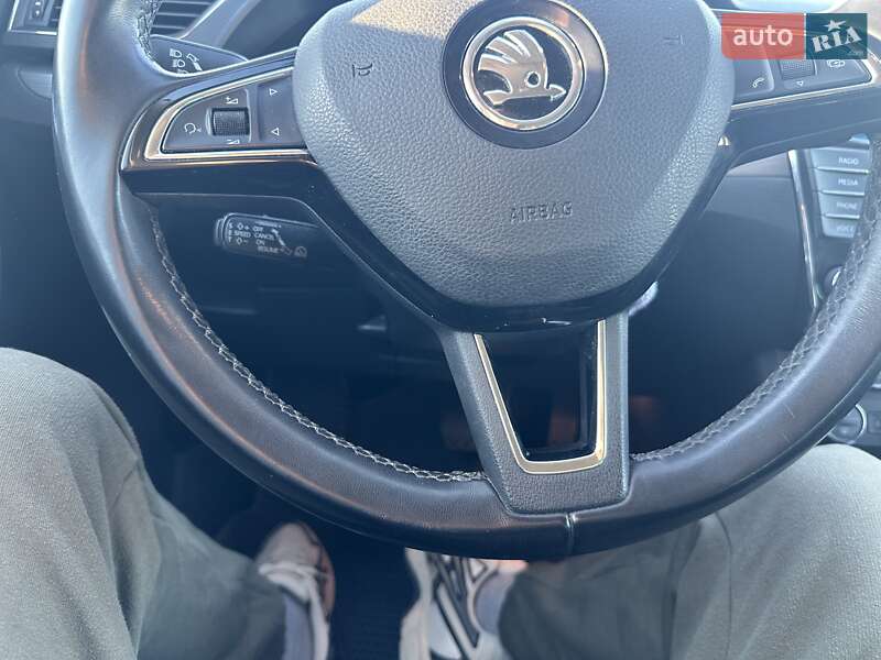 Универсал Skoda Superb 2017 в Ирпене