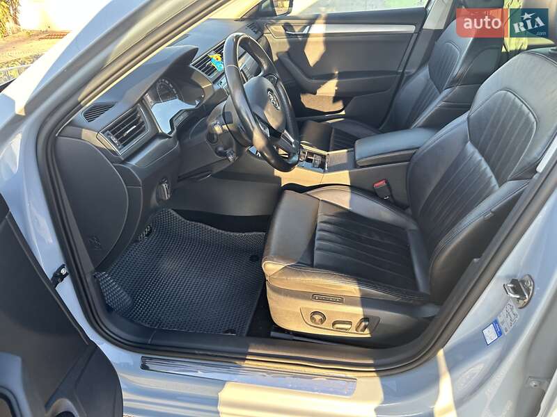 Универсал Skoda Superb 2017 в Ирпене