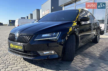 Лифтбек Skoda Superb 2016 в 