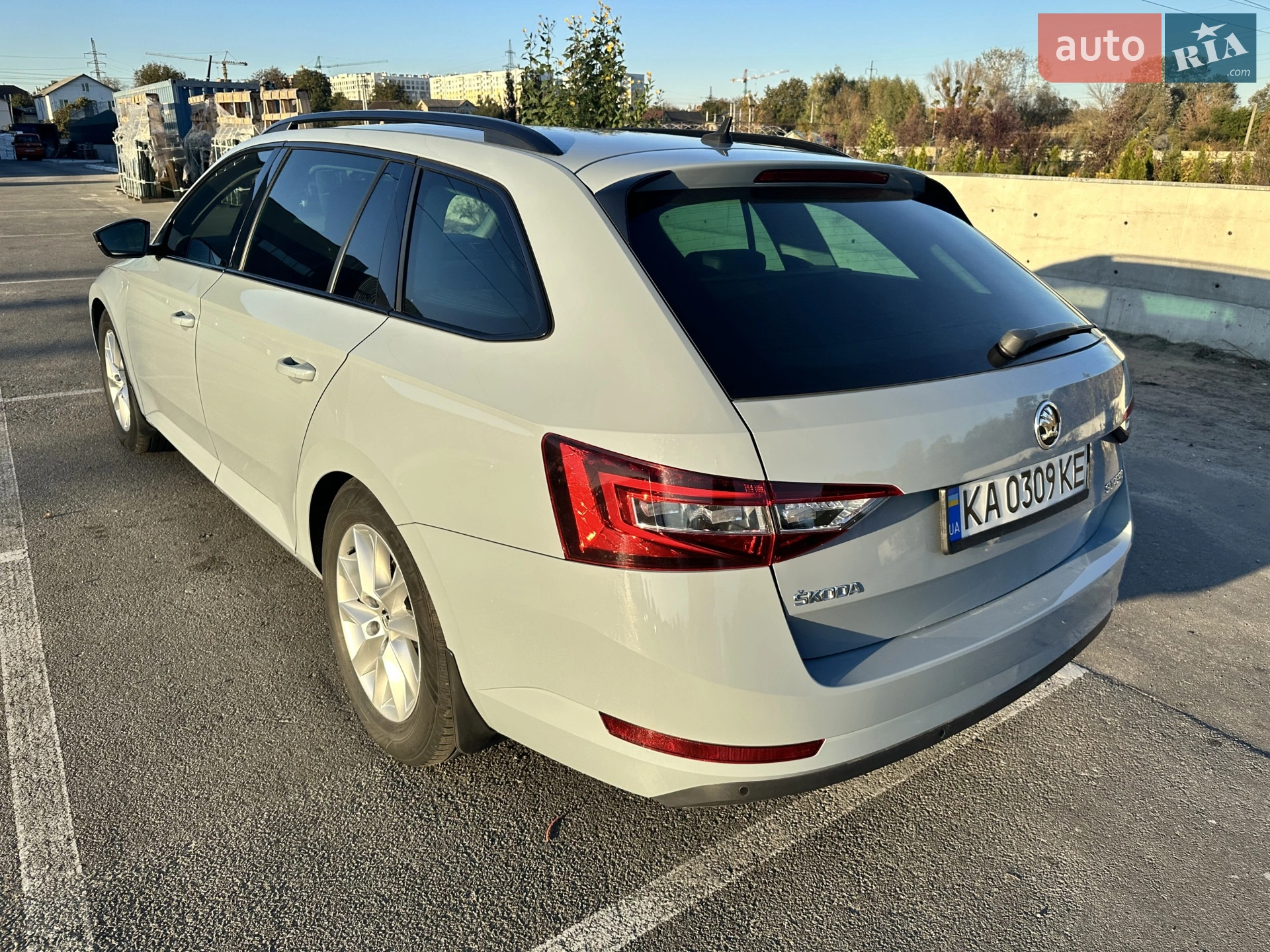 2017 Skoda Superb - мініатюра 2