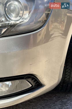 Лифтбек Skoda Superb 2013 в 
