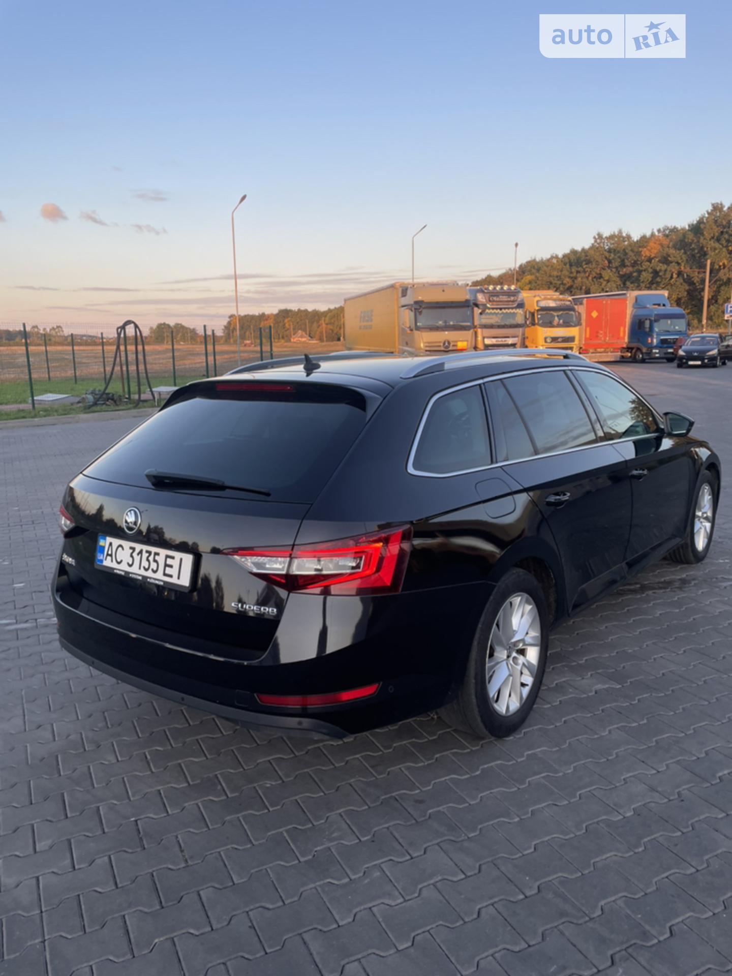 2017 Skoda Superb - мініатюра 5
