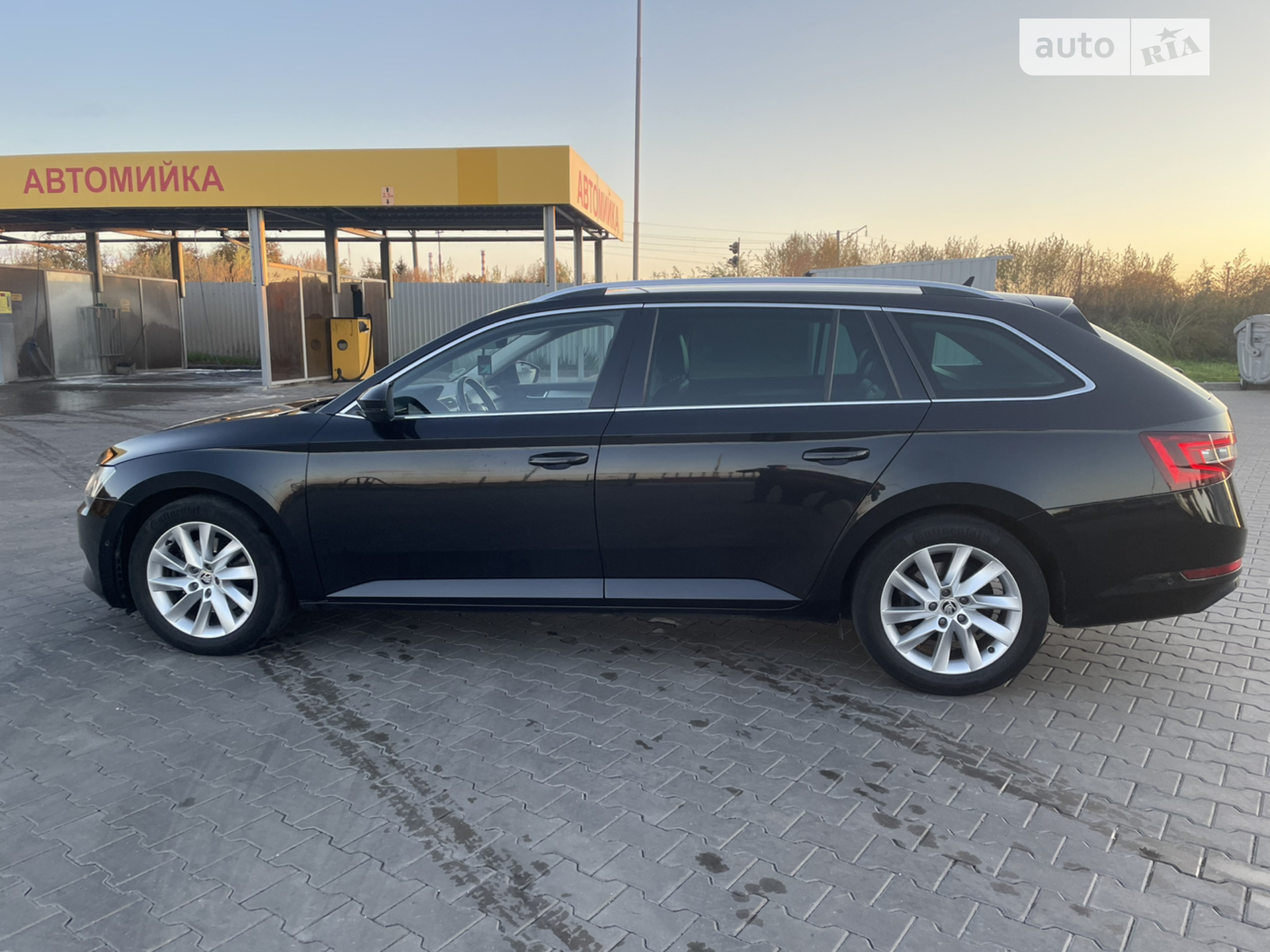 2017 Skoda Superb - мініатюра 8