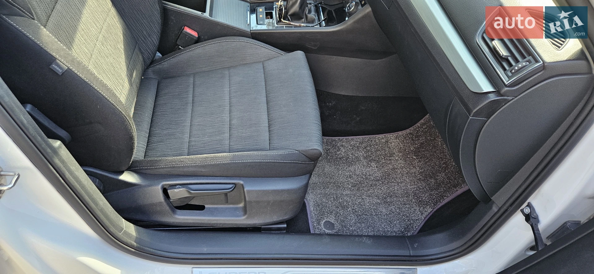 2016 Skoda Superb - мініатюра 16