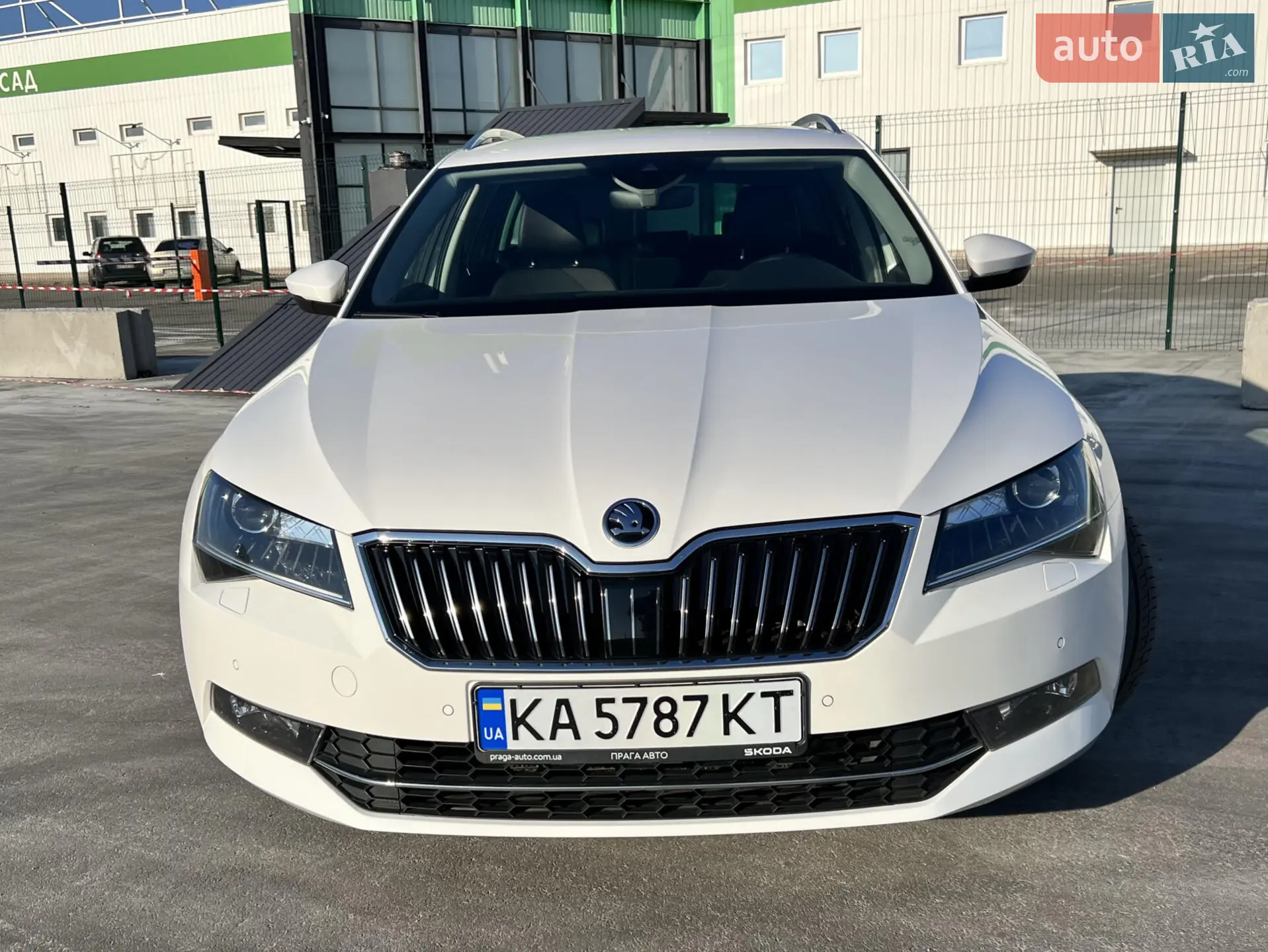 2017 Skoda Superb - мініатюра 4