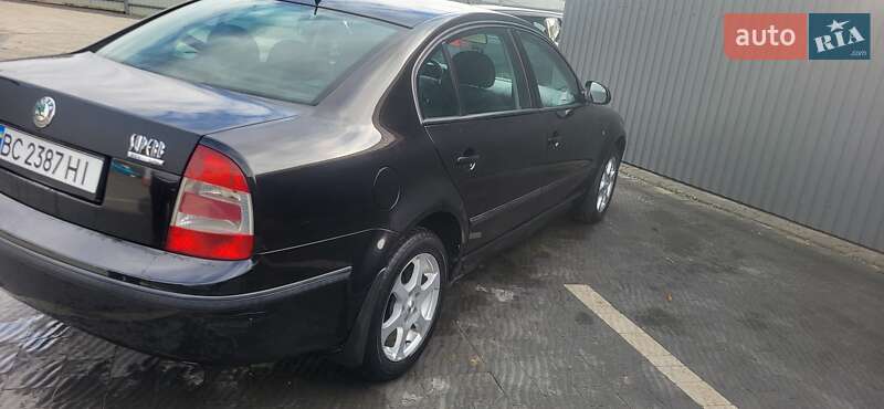 Лифтбек Skoda Superb 2006 в Львове