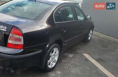 Лифтбек Skoda Superb 2006 в 