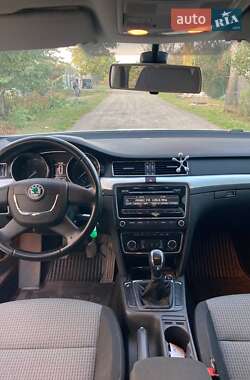 Лифтбек Skoda Superb 2012 в 