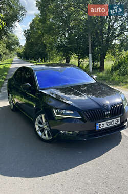 Лифтбек Skoda Superb 2015 в Городке