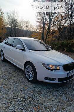 Універсал Skoda Superb 2010 в Яремчі