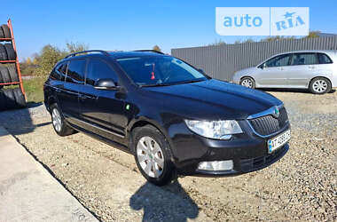 Універсал Skoda Superb 2012 в Калуші