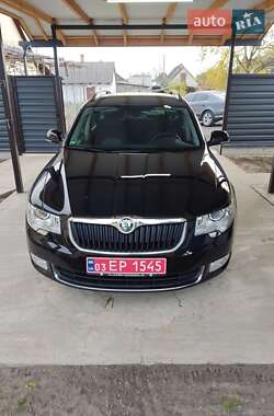 Универсал Skoda Superb 2013 в Ковеле