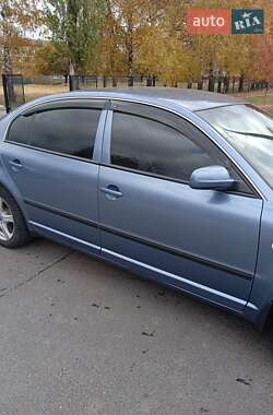 Лифтбек Skoda Superb 2006 в 
