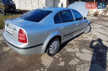 Лифтбек Skoda Superb 2004 в Ровно