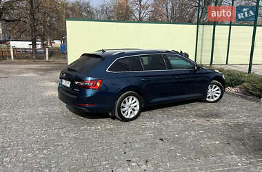Универсал Skoda Superb 2019 в 