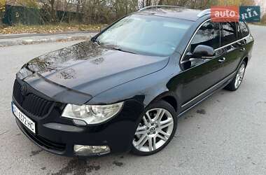 Универсал Skoda Superb 2011 в Киеве