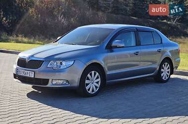 Лифтбек Skoda Superb 2012 в Тернополе