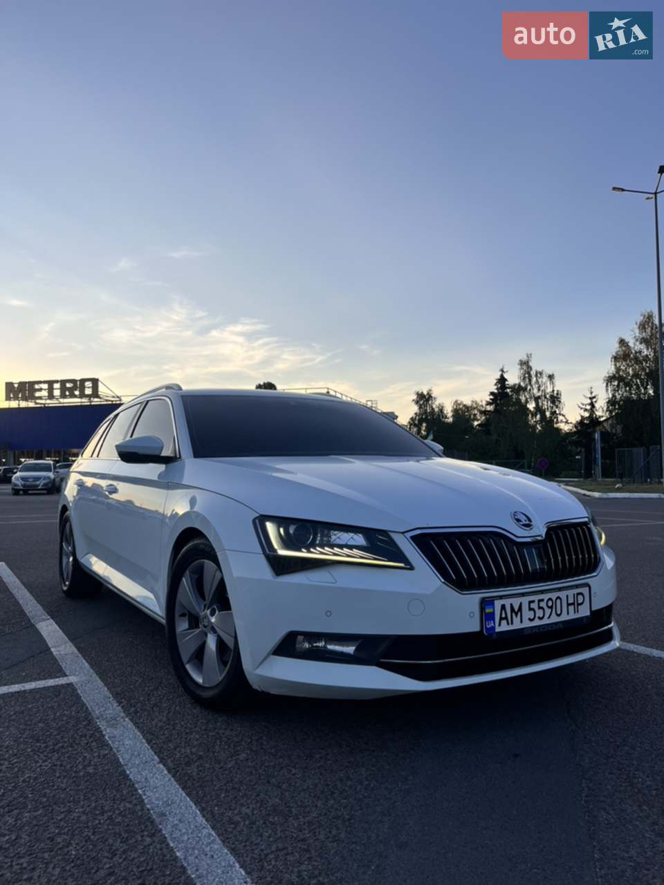 2017 Skoda Superb - мініатюра 12