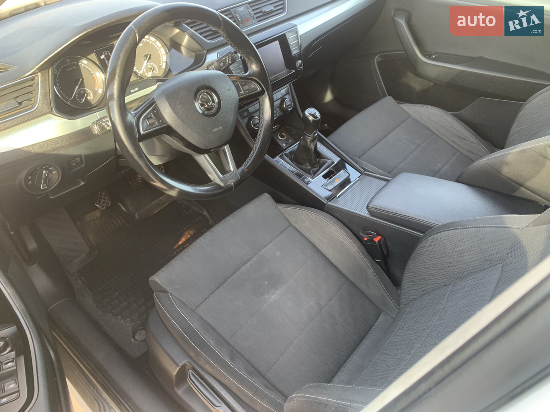 2016 Skoda Superb - мініатюра 5