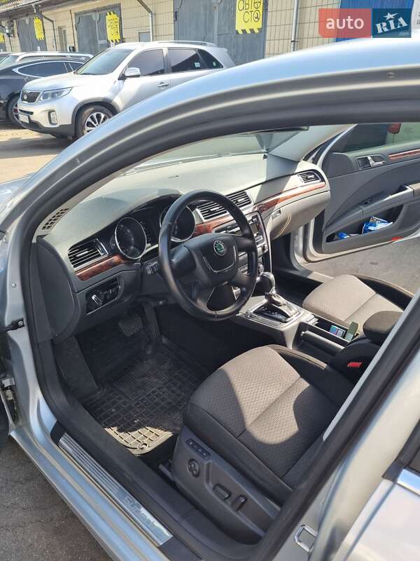 Лифтбек Skoda Superb 2013 в Киеве фото 7 Лифтбек Skoda Superb 2013 в Киеве