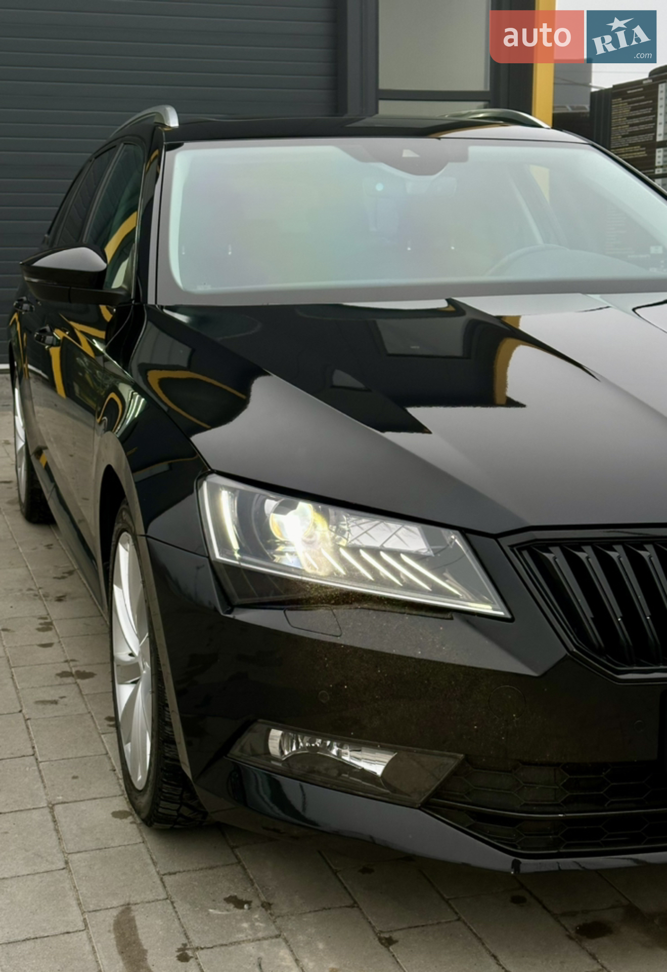 2017 Skoda Superb - мініатюра 10