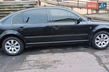 Лифтбек Skoda Superb 2002 в 