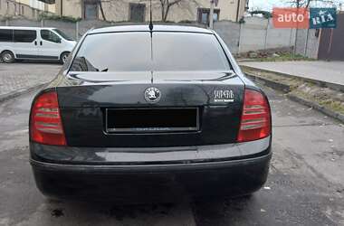 Лифтбек Skoda Superb 2002 в 