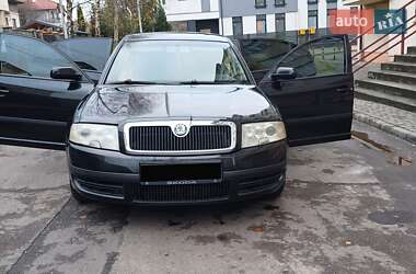 Лифтбек Skoda Superb 2002 в 