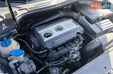 Лифтбек Skoda Superb 2011 в 