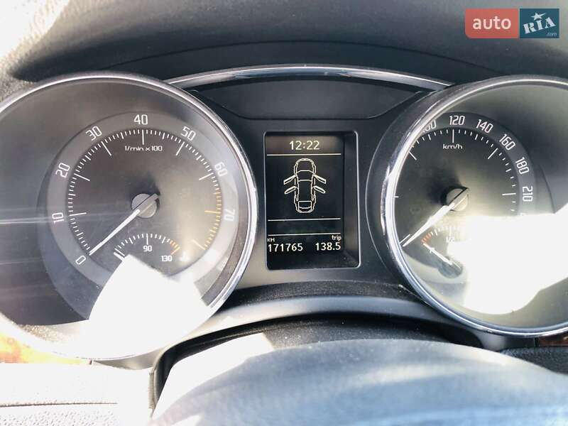 Лифтбек Skoda Superb 2011 в Новоархангельске фото 11 Лифтбек Skoda Superb 2011 в Новоархангельске