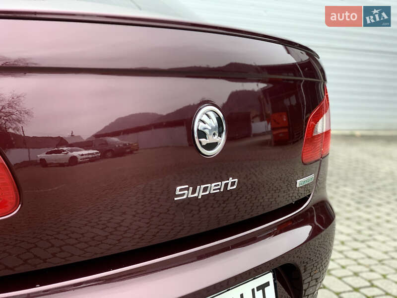 Лифтбек Skoda Superb 2012 в Мукачево