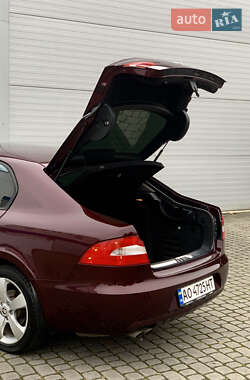 Лифтбек Skoda Superb 2012 в 
