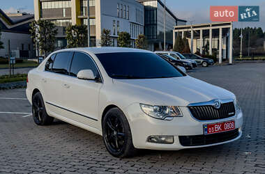 Лифтбек Skoda Superb 2012 в Радивилове