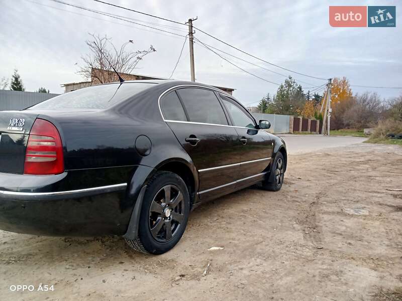 Ліфтбек Skoda Superb 2005 в Львові