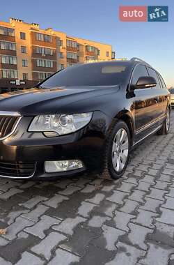 Skoda Superb 2012