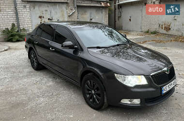 Лифтбек Skoda Superb 2009 в Днепре